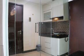 Comfort Studio At Sky Terrace Apartment