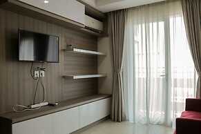 Comfort Studio At Sky Terrace Apartment