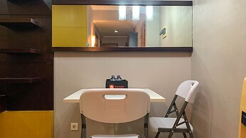 Comfort And Minimalist 2Br At Maple Park Sunter Apartment