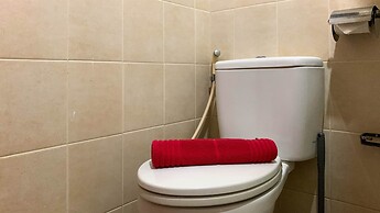 Comfort And Minimalist 2Br At Maple Park Sunter Apartment