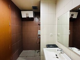 Deluxe Studio Room At Dago Suites Apartment