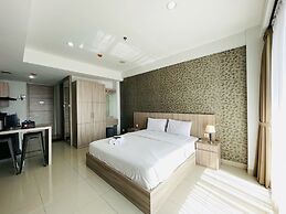 Deluxe Studio Room At Dago Suites Apartment