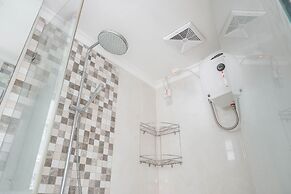 Comfort 2Br At Green Central City Glodok Apartment