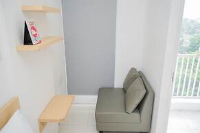 Fancy And Nice Studio At Skylounge Tamansari Apartment