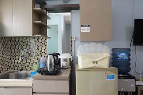 Nice And Strategic Studio Kebagusan City Apartment