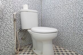 Nice And Strategic Studio Kebagusan City Apartment