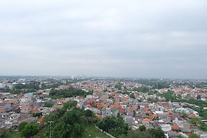 Nice And Strategic Studio Kebagusan City Apartment