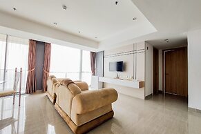 Spacious And Homey 3Br At Hillcrest House Apartment