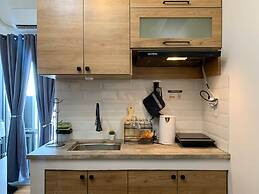 Comfort And Nice 2Br At Cinere Resort Apartment