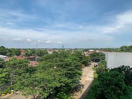 Homey And Comfortable 1Br At Cinere Resort Apartment