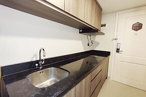 Elegant And Homey Studio At Marquis De Lafayette Apartment