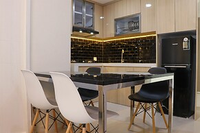 Elegant And Comfy 3Br Daan Mogot City Apartment