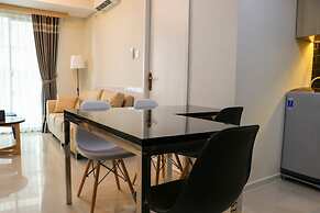 Elegant And Comfy 3Br Daan Mogot City Apartment