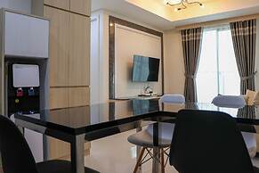 Elegant And Comfy 3Br Daan Mogot City Apartment