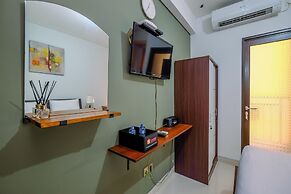 Fancy And Nice Studio At Transpark Cibubur Apartment