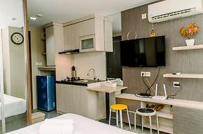 Minimalist And Comfy Studio At Bintaro Icon Apartment