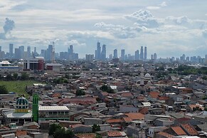 Cozy And Best Deal 2Br Bassura City Apartment