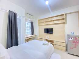 Classy Chic Studio Room At Apartment Parahyangan Residence Bandung