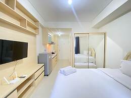 Classy Chic Studio Room At Apartment Parahyangan Residence Bandung