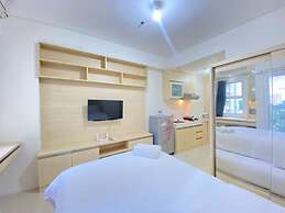 Classy Chic Studio Room At Apartment Parahyangan Residence Bandung