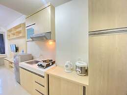 Classy Chic Studio Room At Apartment Parahyangan Residence Bandung