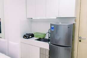 Warm And Minimalist 3Br Apartment At M-Town Residence