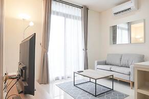 Nice And Comfort 2Br At Pejaten Park Apartment