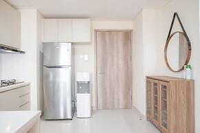 Nice And Comfort 2Br At Pejaten Park Apartment