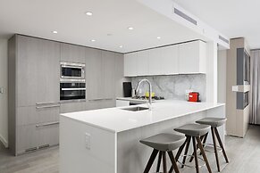 1111 Richards - 1407