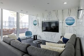 1111 Richards - 1407