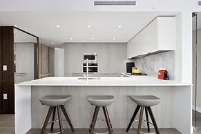 1111 Richards - 1407