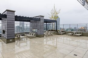 1111 Richards - 1407