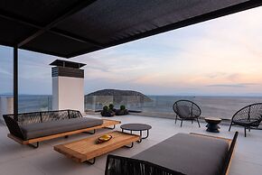 Black Stone Villa