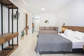 Danae Comfort Living