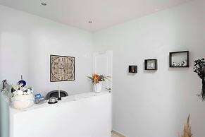 Danae Comfort Living