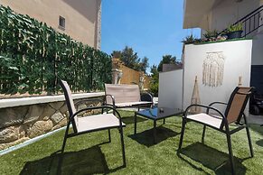 Danae Comfort Living