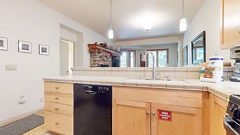 Mammoth Green 118 Located On Sierra Star Golf Course, Private Patio, S