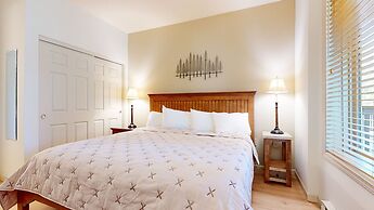 Mammoth Green 118 Located On Sierra Star Golf Course, Private Patio, S