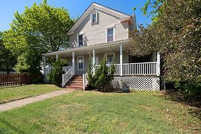 Captains Quarters By The Bay 3 Bedroom Cottage by RedAwning
