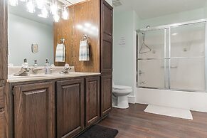 Captains Quarters By The Bay 3 Bedroom Cottage by RedAwning