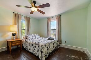 Captains Quarters By The Bay 3 Bedroom Cottage by RedAwning