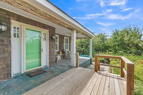 Manor And Mutts #2 3 Bedroom Cottage by RedAwning