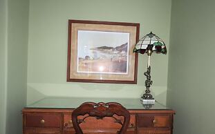 The Roses Heritage Inn