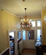 The Roses Heritage Inn