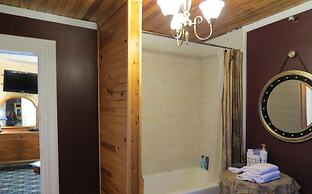 The Roses Heritage Inn