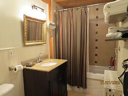 The Roses Heritage Inn