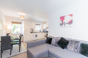 Velvet 2-bedroom Apartment, Brewery Road, Hoddesdon