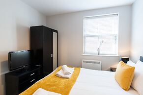 Velvet 2-bedroom Apartment, Brewery Road, Hoddesdon