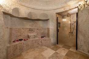Kayata Cave Suites