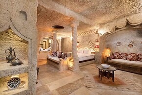 Kayata Cave Suites